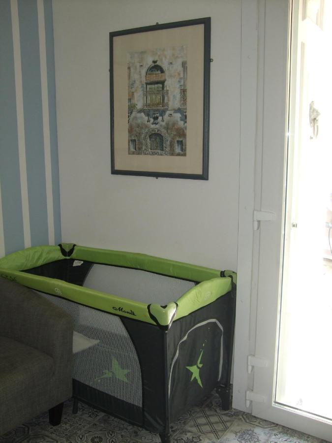 Door Eight Floriana Exterior foto